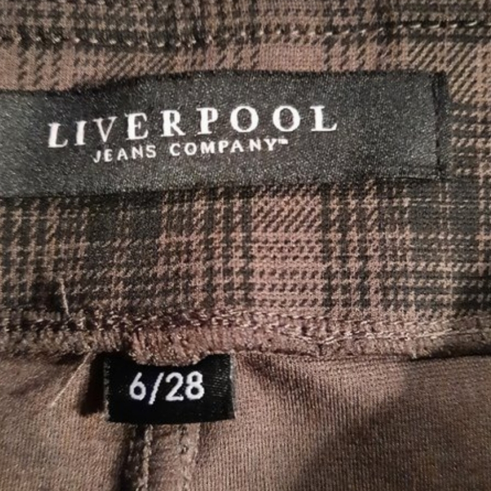 Stretchy black olive skirt by Liverpool Jeans Co. - Picture 3 of 4